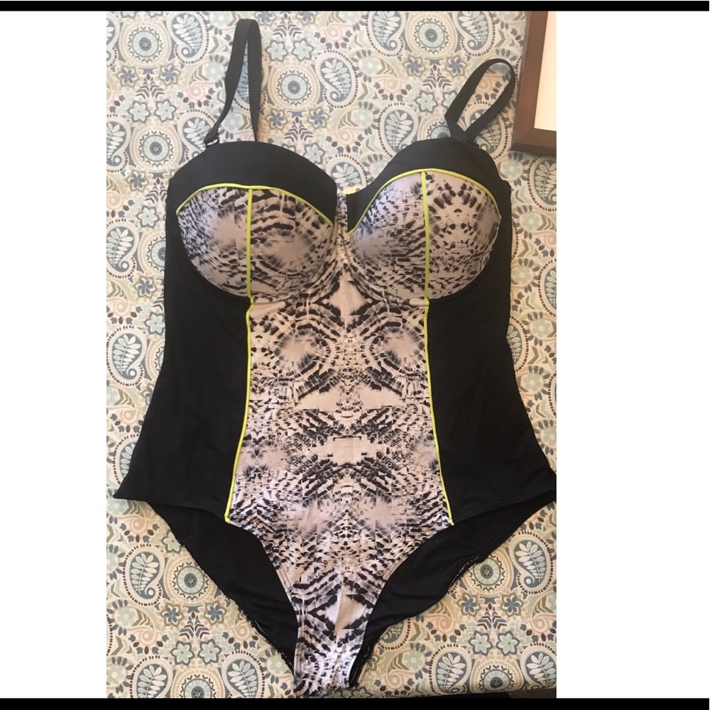 NWOT- SWIMSUITSFORALL BATHING SUIT
